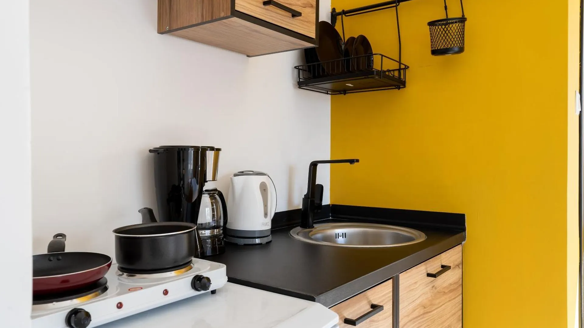 The Pop Art Residences & Studios In Larnaca 0*,