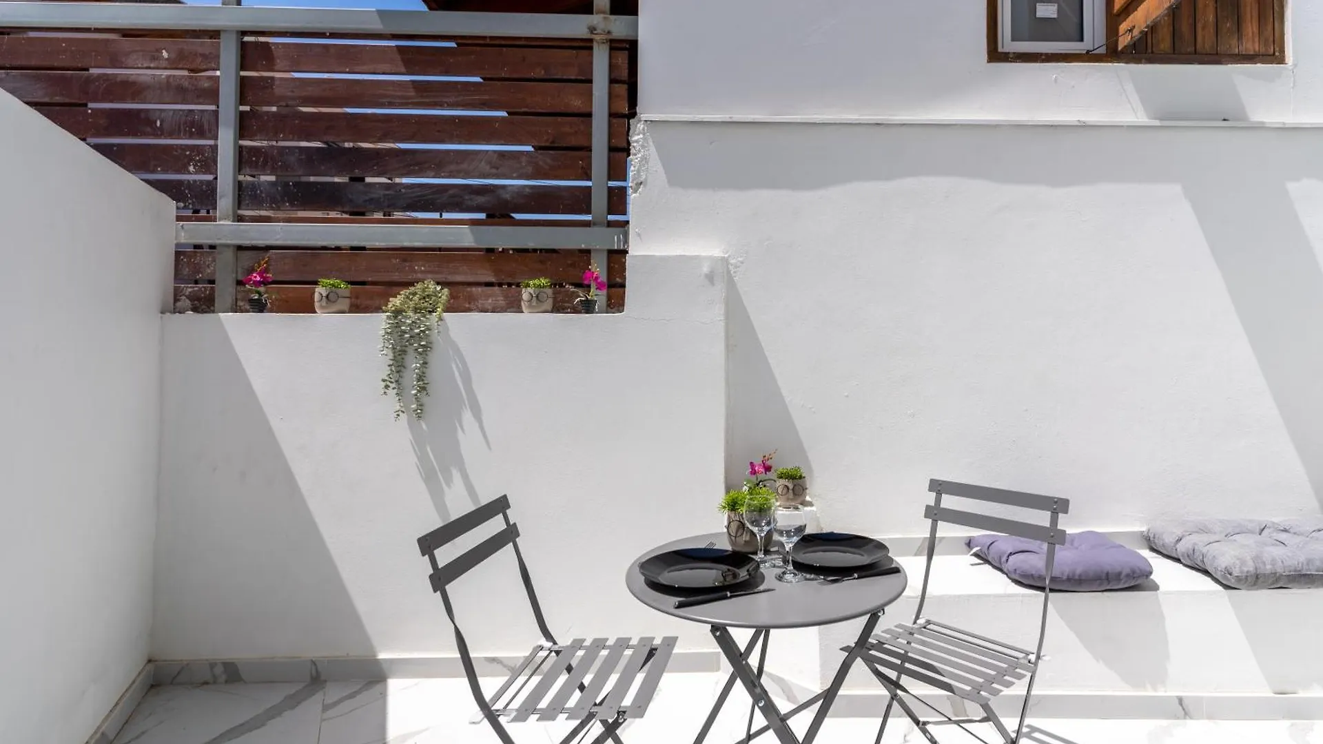 The Pop Art Residences & Studios In Larnaca Apartmán