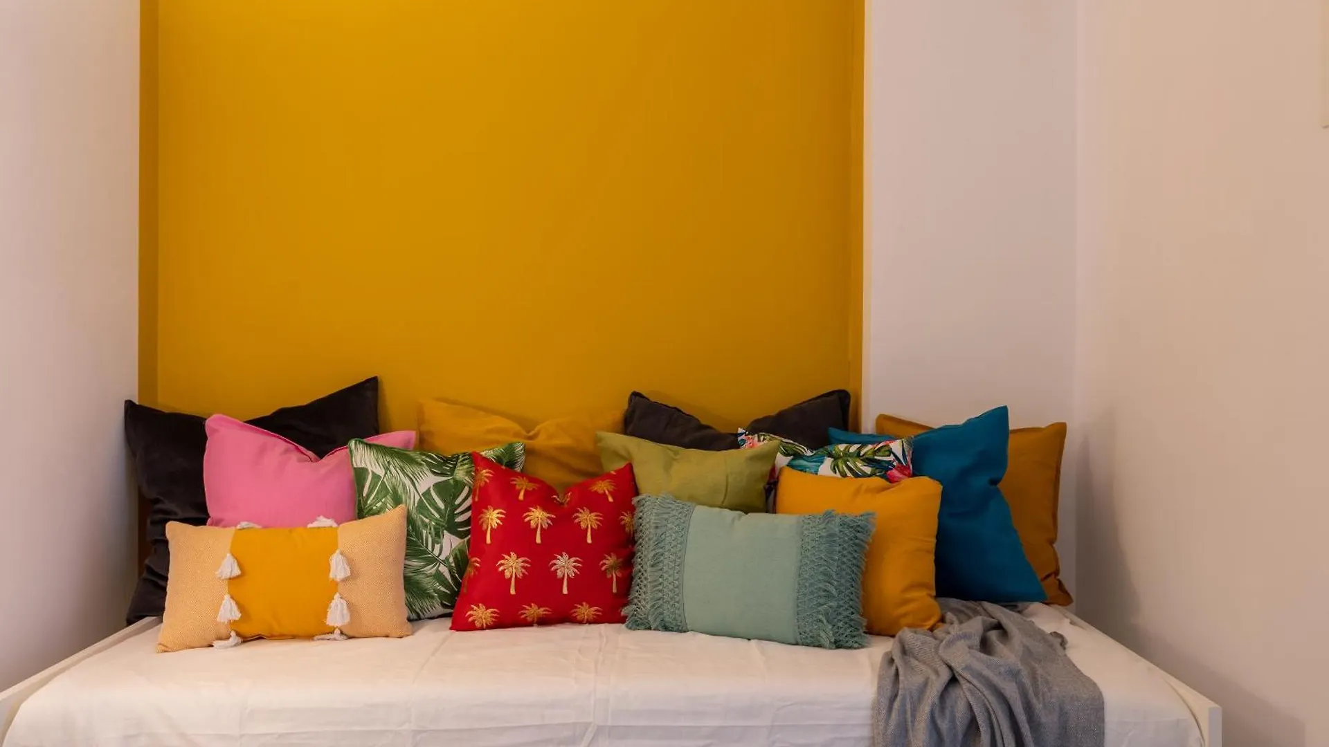 The Pop Art Residences & Studios In Larnaca