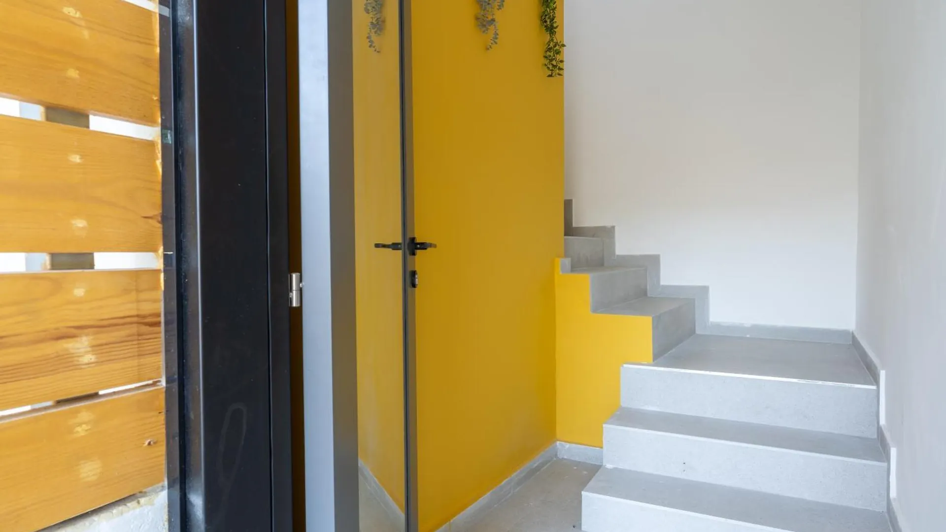 Apartment The Pop Art Residences & Studios In Larnaca